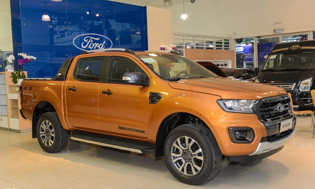 Ford Ranger bị triệu hồi vì lỗi kính chắn gió