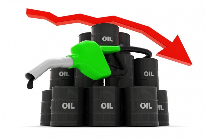 Giá xăng dầu hôm nay 26/7/2022: Dầu thô lại quay đầu giảm mạnh