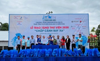 Trần Anh Group – trao tặng thư viện sách cho trẻ em khó khăn huyện Tịnh Biên