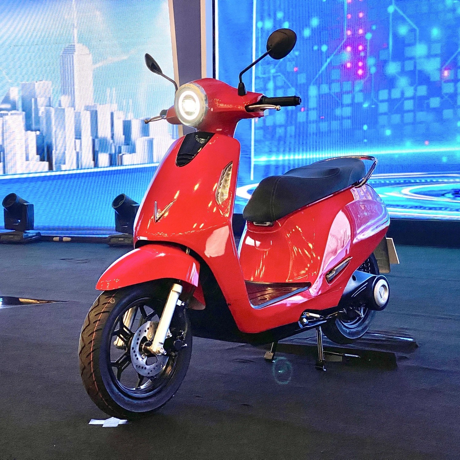 VinFast mới ra mắt tại Việt Nam mẫu xe máy điện VinFast Evo 200 giá từ 22 triệu đồng