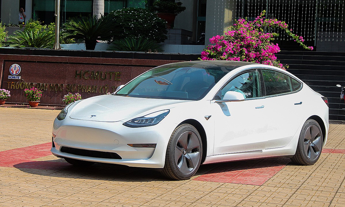 Bảng giá xe ô tô điện Tesla mới nhất tháng 8/2022