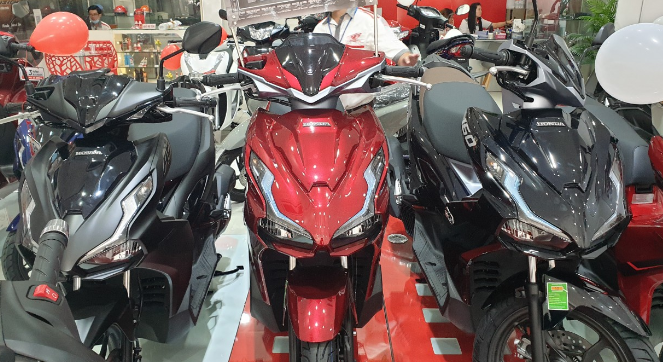 Honda Air Blade ra mắt phiên bản mới giá “cực sốc”