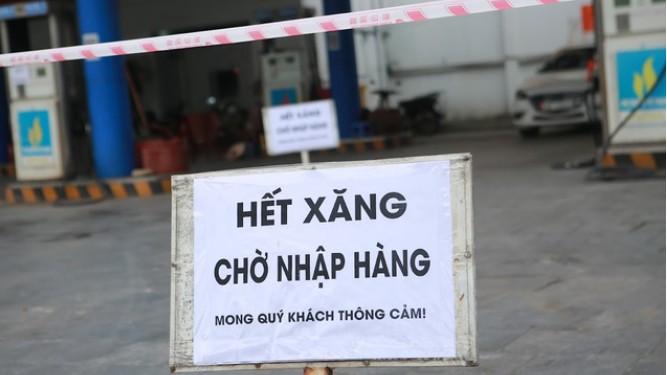 Bộ trưởng Nguyễn Hồng Diên ra "tối hậu thư" về xăng dầu