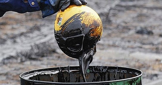Giá dầu thô quay đầu tăng mạnh