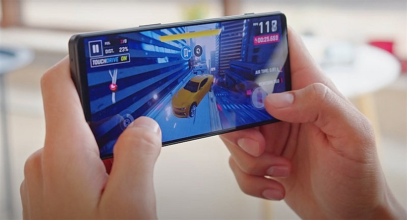 Sony Xperia 1V với thiết kế sang trọng, Snapdragon 8 Gen 2, camera 48MP
