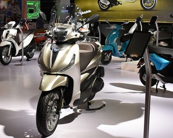 Bảng giá xe Piaggio 2023 mới nhất tháng 9/2023: Giá đề xuất và giá đại lý tương đương nhau