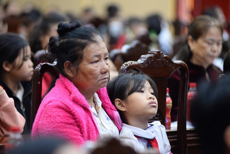 Theo lãnh đạo Hội khuyến học cho biết Thanh Liêm là một trong những huyện nghèo nhất của tỉnh, trên địa bàn có nhiều học sinh có hoàn cảnh hết sức khó khăn, cần được giúp đỡ.