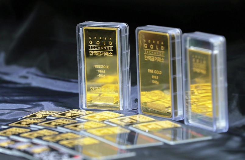 Giá vàng giao ngay thế giới neo ở mức 2.053,2 USD/ounce.