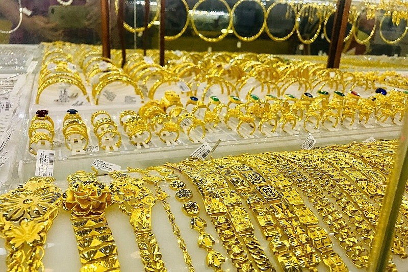 Vàng trong nước trượt khỏi mức 79 triệu đồng/lượng.