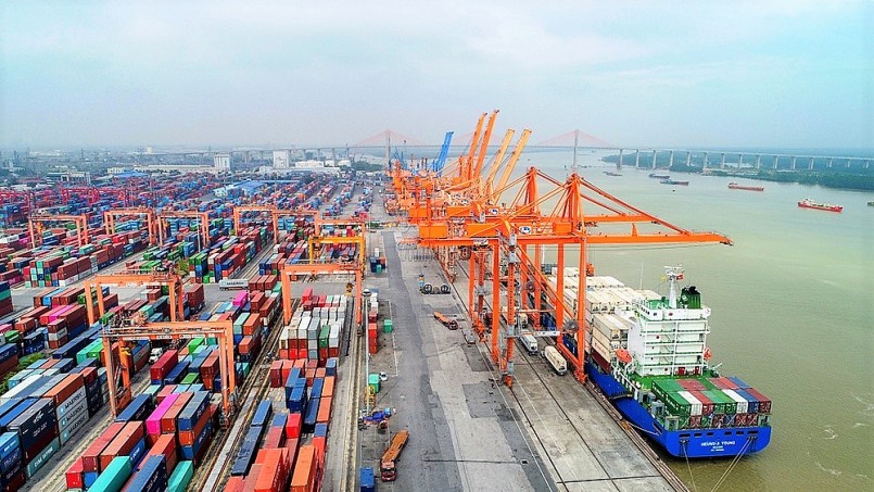 Tổng khối lượng hàng hóa thông qua cảng biển trong 2 tháng đầu năm 2024 ước đạt trên 100 triệu tấn..