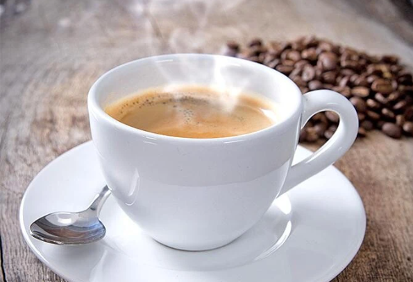 Giá cà phê pha chế tại nhiều hàng quán đã tăng do nguyên liệu đắt đỏ.