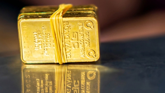 Đấu thầu “ế thảm”, vì sao giá vàng miếng càng ngày càng tăng?