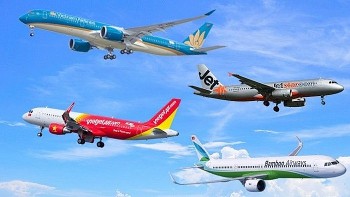 Cách nào “hạ nhiệt” giá vé máy bay?