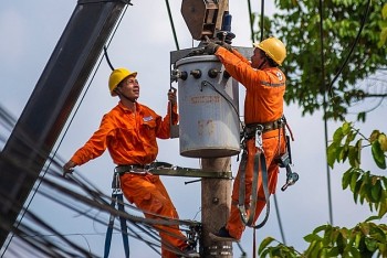 Lãnh đạo EVN: 6 tháng đầu năm tập đoàn lỗ 13.000 tỷ đồng, cuối năm vẫn sẽ lỗ