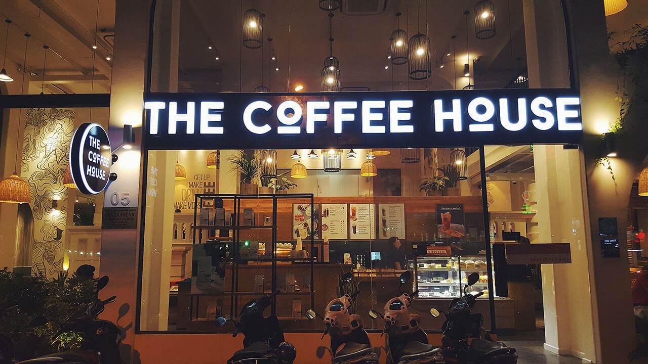 The Coffee House xuất hiện lần đầu vào tháng 8/2014.