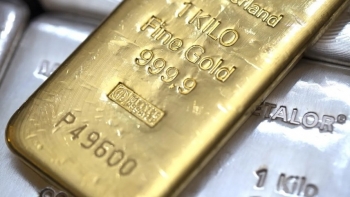 Nhiều ngân hàng dự báo giá vàng có thể chạm mốc 4.000 USD/ounce