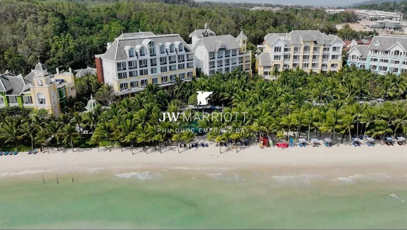 Du lịch Việt Nam vươn tầm: 10 khách sạn, resort lọt vào danh sách 