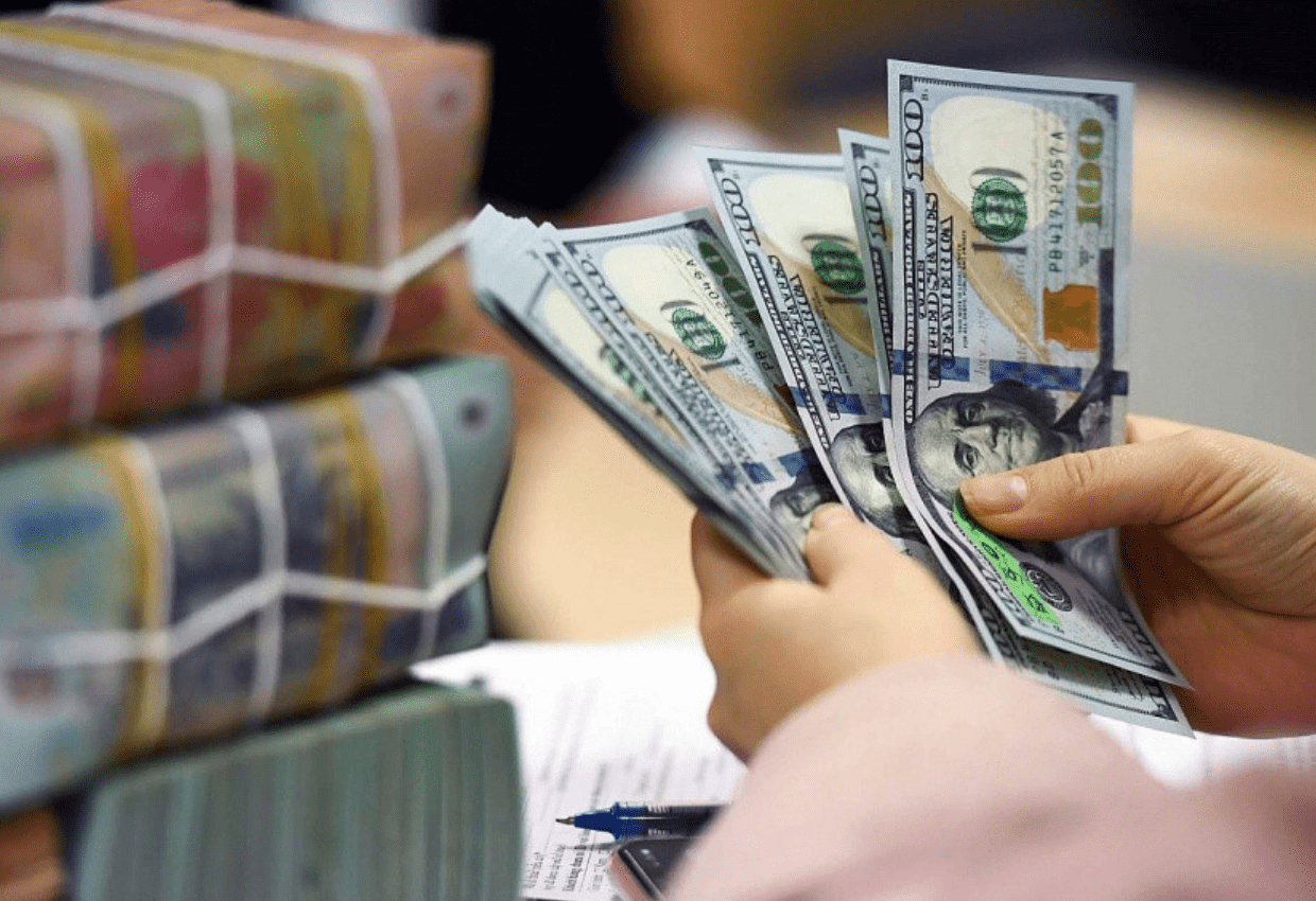Đồng USD tiếp tục bứt phá nhờ tiến triển đàm phán thương mại Mỹ