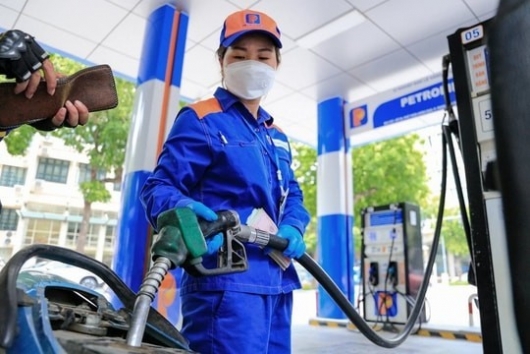 Thị trường xăng dầu 6 tháng đầu năm duy trì ổn định