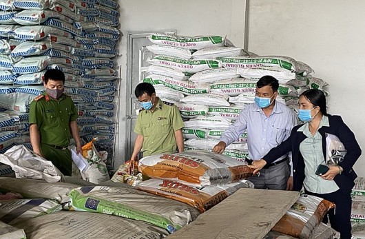 Siết chặt quản lý, xử lý nghiêm buôn lậu và hàng giả nông lâm thuỷ sản
