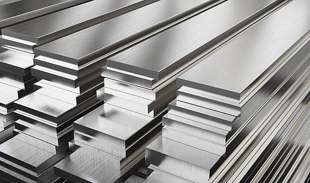 Thị trường thép 6 tháng đầu năm 2025: Nội địa khởi sắc, xuất khẩu gặp khó