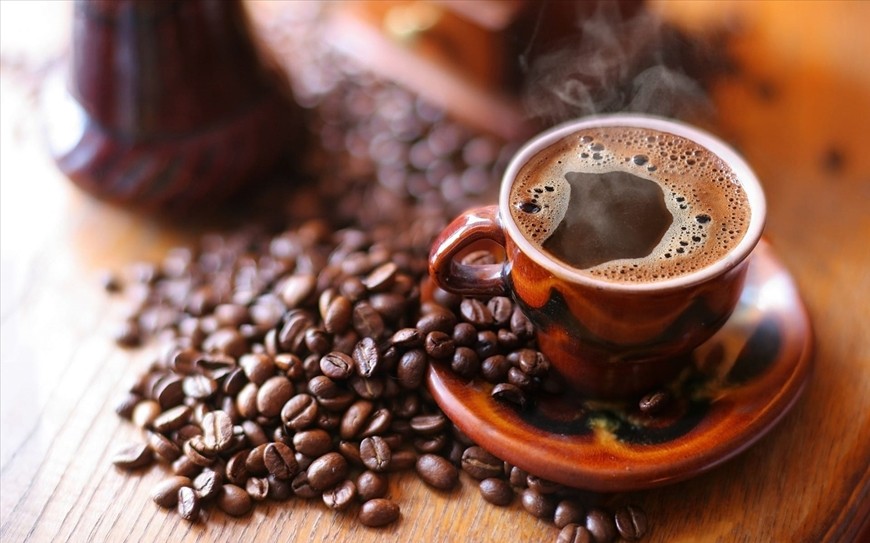 Giá cà phê trái chiều, thị trường trong nước giảm nhẹ