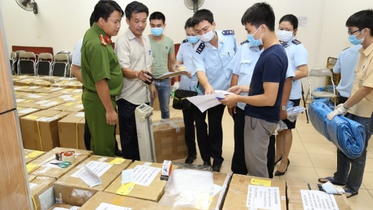 Hà Nội thành lập tổ công tác đặc biệt chống buôn lậu, hàng giả