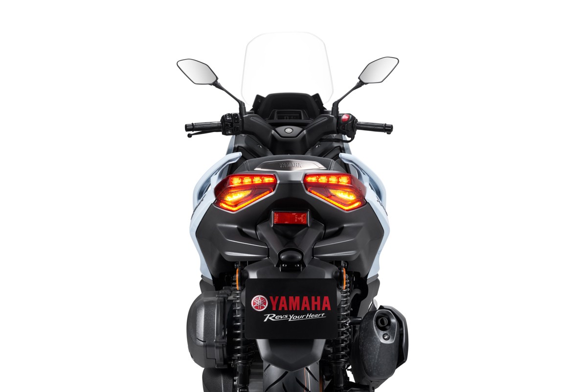 Ra mắt Yamaha XMAX 300  – Biểu tượng mới cho phong cách di chuyển hiện đại