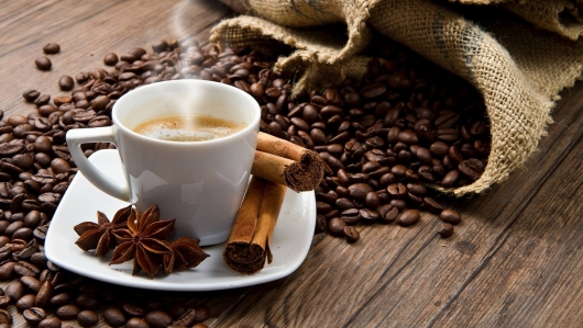 Giá cà phê giảm mạnh trên cả hai sàn, robusta mất 153 USD/tấn
