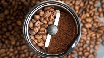 Giá cà phê Robusta và Arabica lao dốc dưới áp lực nguồn cung Brazil