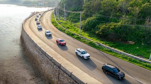 Khách hàng trẻ nói gì về 2 mẫu xe Omoda C5 và Jaecoo J7 PHEV?