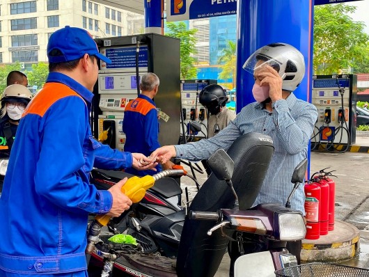 Giá xăng dầu điều chỉnh giảm từ 0h00 ngày 1/7