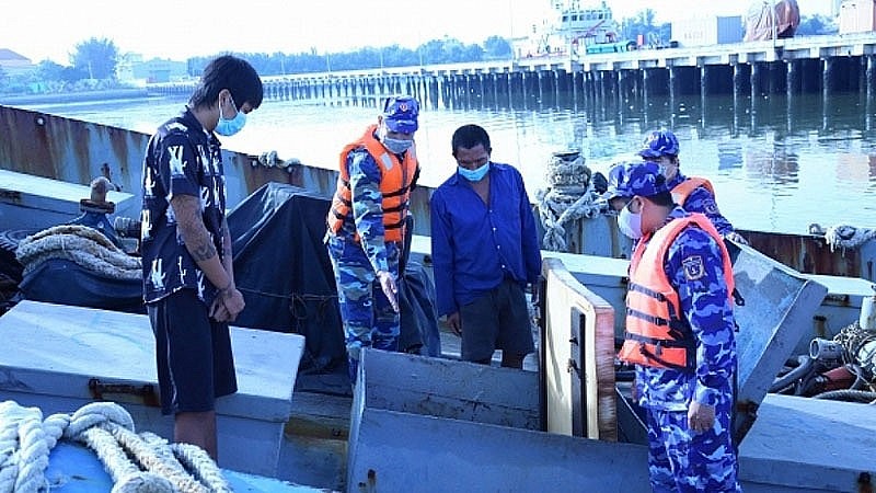 Gia tăng buôn lậu trên biển, Hải quan siết chặt kiểm soát toàn tuyến