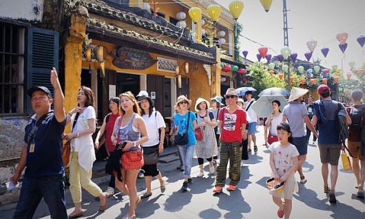 Việt Nam trở thành điểm sáng du lịch với mức tăng trưởng khách quốc tế ấn tượng