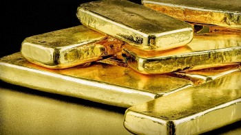 Giá vàng thế giới sắp cán mốc 3.600 USD/oz