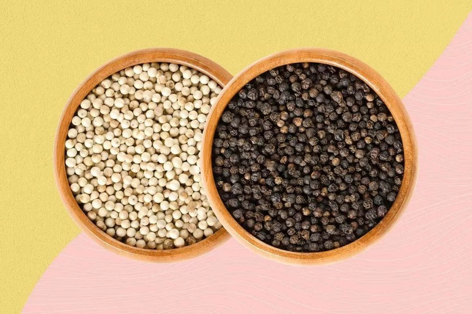 Giá tiêu hôm nay 14/8: Neo vững ở đỉnh 142.000 đồng/kg, nông dân giữ hàng chờ thời cơ bứt phá