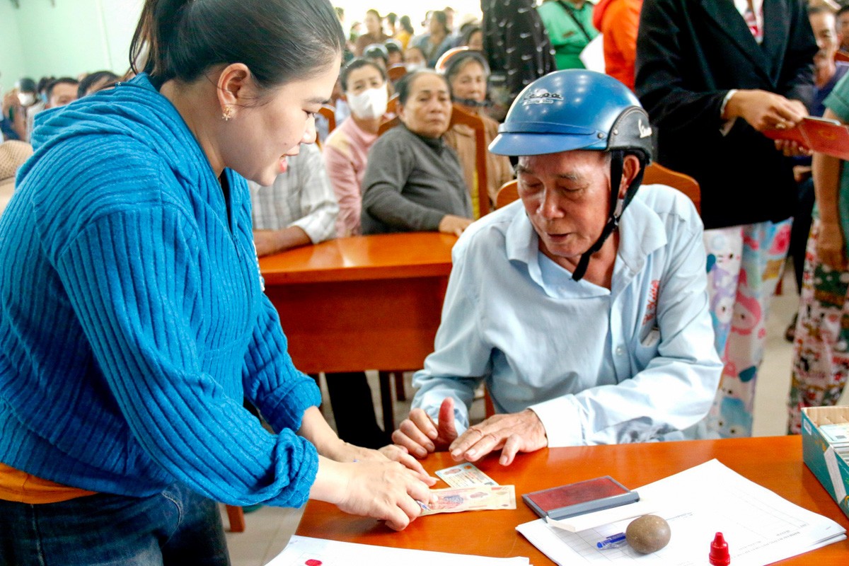 Trao quà 'Tết Độc lập': Triển khai thần tốc, ý nghĩa nhân văn