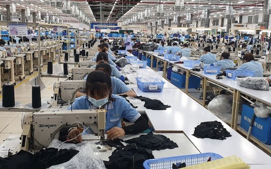 Ngành sản xuất Việt Nam: Tiếp tục tăng trưởng dù còn nhiều lo ngại