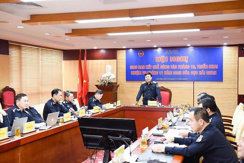 Cục Hải quan bứt tốc thực hiện nhiệm vụ, thu ngân sách từ hoạt động xuất nhập khẩu đạt 379.816 tỷ đồng Cục Hải quan bứt tốc thực hiện nhiệm vụ, thu ngân sách từ hoạt động xuất nhập khẩu đạt 379.816 tỷ đồng