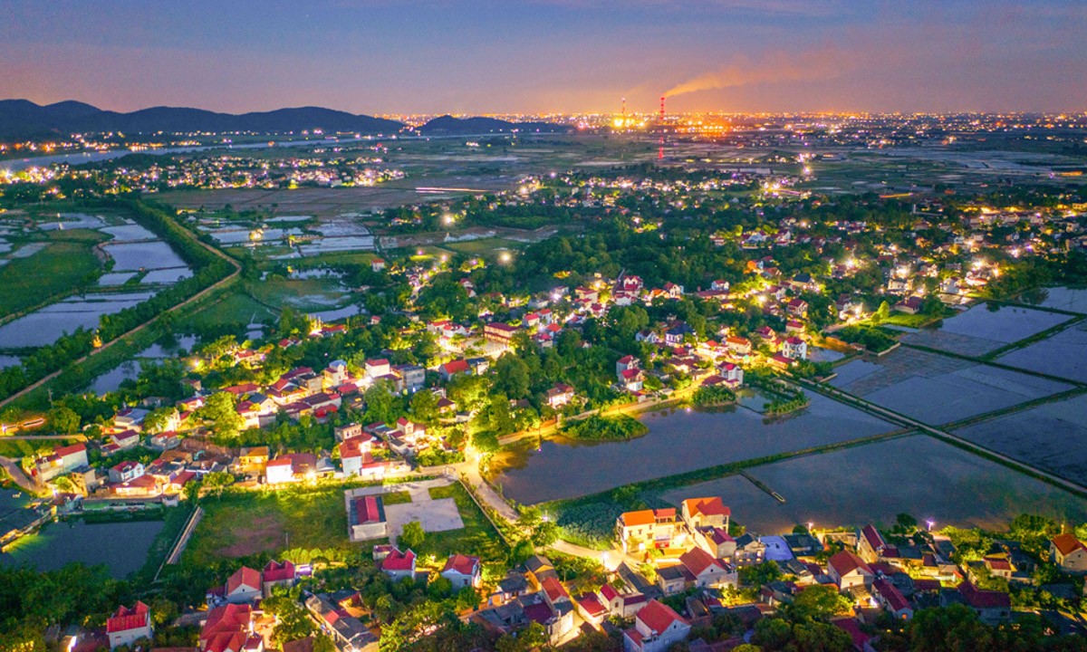 Bắc Ninh hiện thực hóa phát triển bao trùm, bền vững: phấn đấu đến hết năm 2027, toàn tỉnh không còn hộ nghèo Bắc Ninh hiện thực hóa phát triển bao trùm, bền vững: phấn đấu đến hết năm 2027, toàn tỉnh không còn hộ nghèo