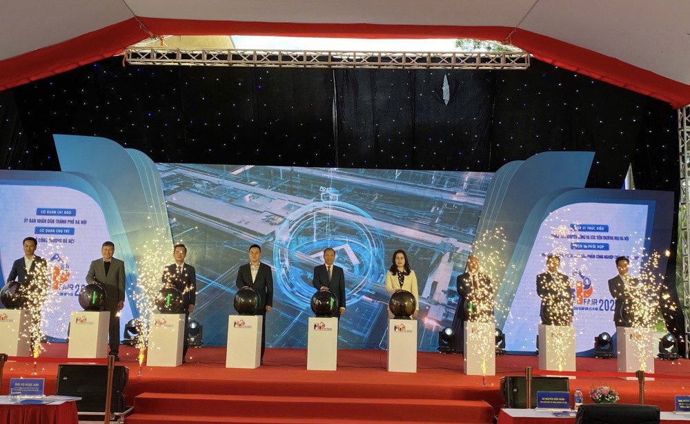 Sự kiện tạo cơ hội cho các doanh nghiệp trưng bày gặp gỡ, trao đổi, ký kết hợp đồng tiêu thụ sản phẩm và thỏa thuận hợp tác kinh doanh.