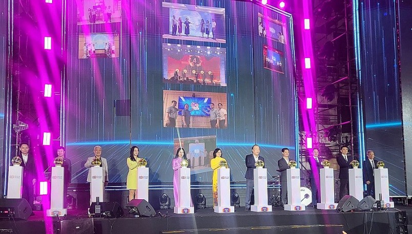 undefined "Niềm tin số” khởi động tại Online Friday 2025: Hướng tới mục tiêu “An toàn – An tâm – An vui”