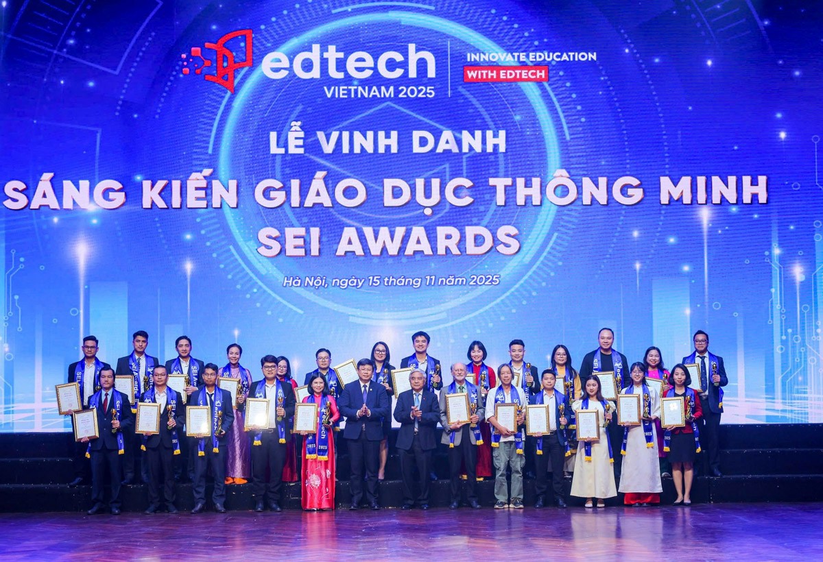 Vinh danh “Sáng kiến giáo dục thông minh – SEI Awards” lần thứ III, năm 2025 Vinh danh “Sáng kiến giáo dục thông minh – SEI Awards” lần thứ III, năm 2025