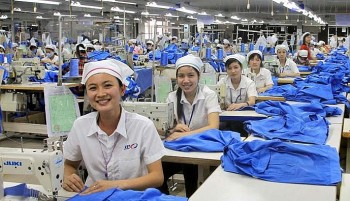 Ngành dệt may nỗ lực duy trì “phong độ” xuất khẩu