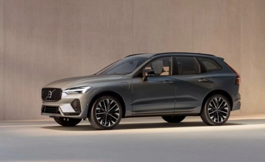 Xe Hybrid tăng tốc tại Việt Nam: phân khúc cao cấp mở màn cuộc đua xanh