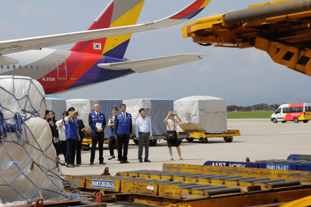 Hải quan hỗ trợ thông quan ngay với hàng nhập khẩu phục vụ khắc phục thiên tai Hải quan hỗ trợ thông quan ngay với hàng nhập khẩu phục vụ khắc phục thiên tai