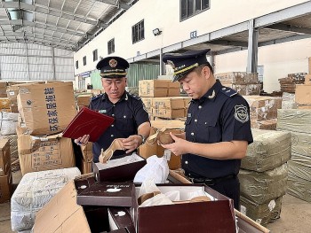 Hải quan tăng cường phối hợp liên ngành chống gian lận và vi phạm quyền sở hữu trí tuệ