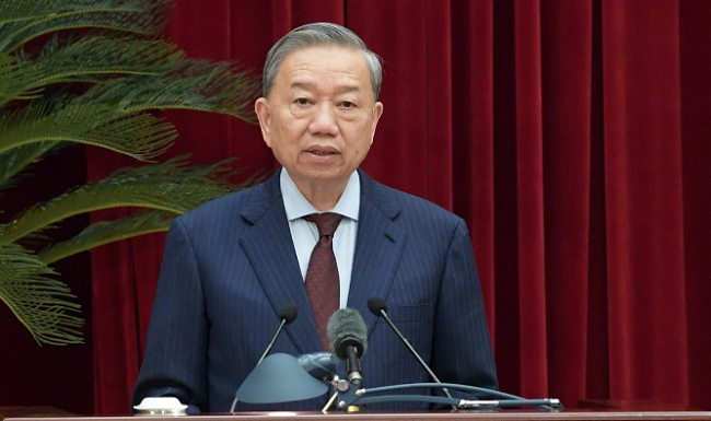 Quân đội nhân dân vững bước dưới cờ Đảng quang vinh