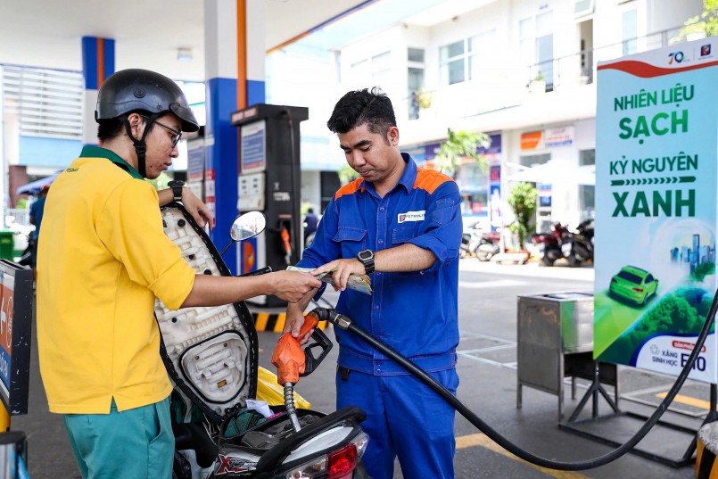 Theo liên Bộ, diễn biến giá xăng dầu trong nước chịu ảnh hưởng trực tiếp từ thị trường thế giới trong 7 ngày qua (18/12 - 25/12). 