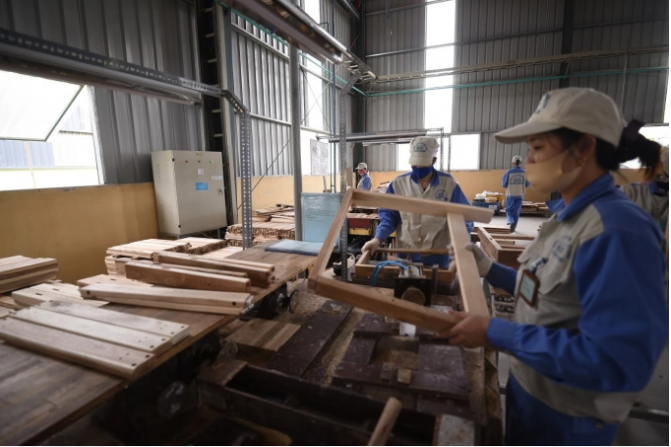 Cục Xuất nhập khẩu nhận định, khả năng kim ngạch xuất khẩu gỗ và sản phẩm gỗ tăng 8% trong nửa đầu năm 2022 là hoàn toàn khả thi.